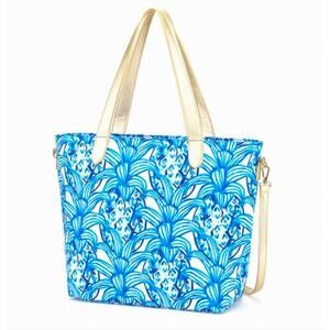 NEW VIV & LOU women's lookin' pine travel tote bag in blue